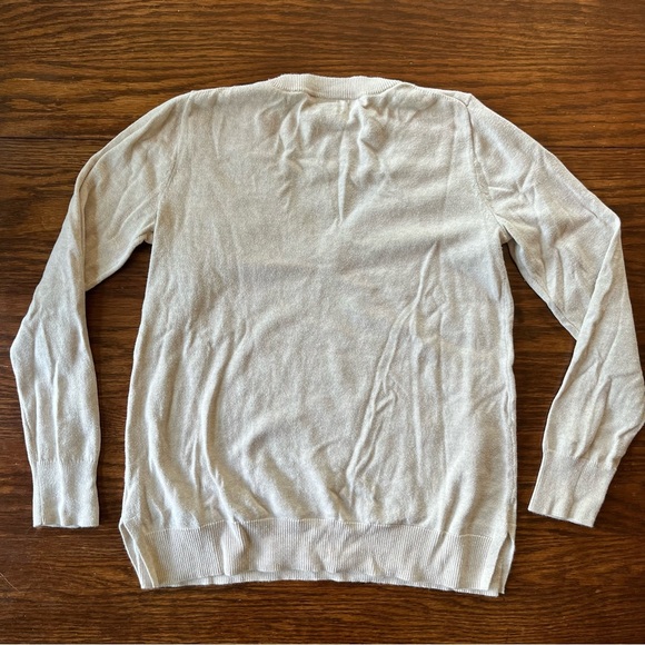 Sweater - Picture 6 of 9